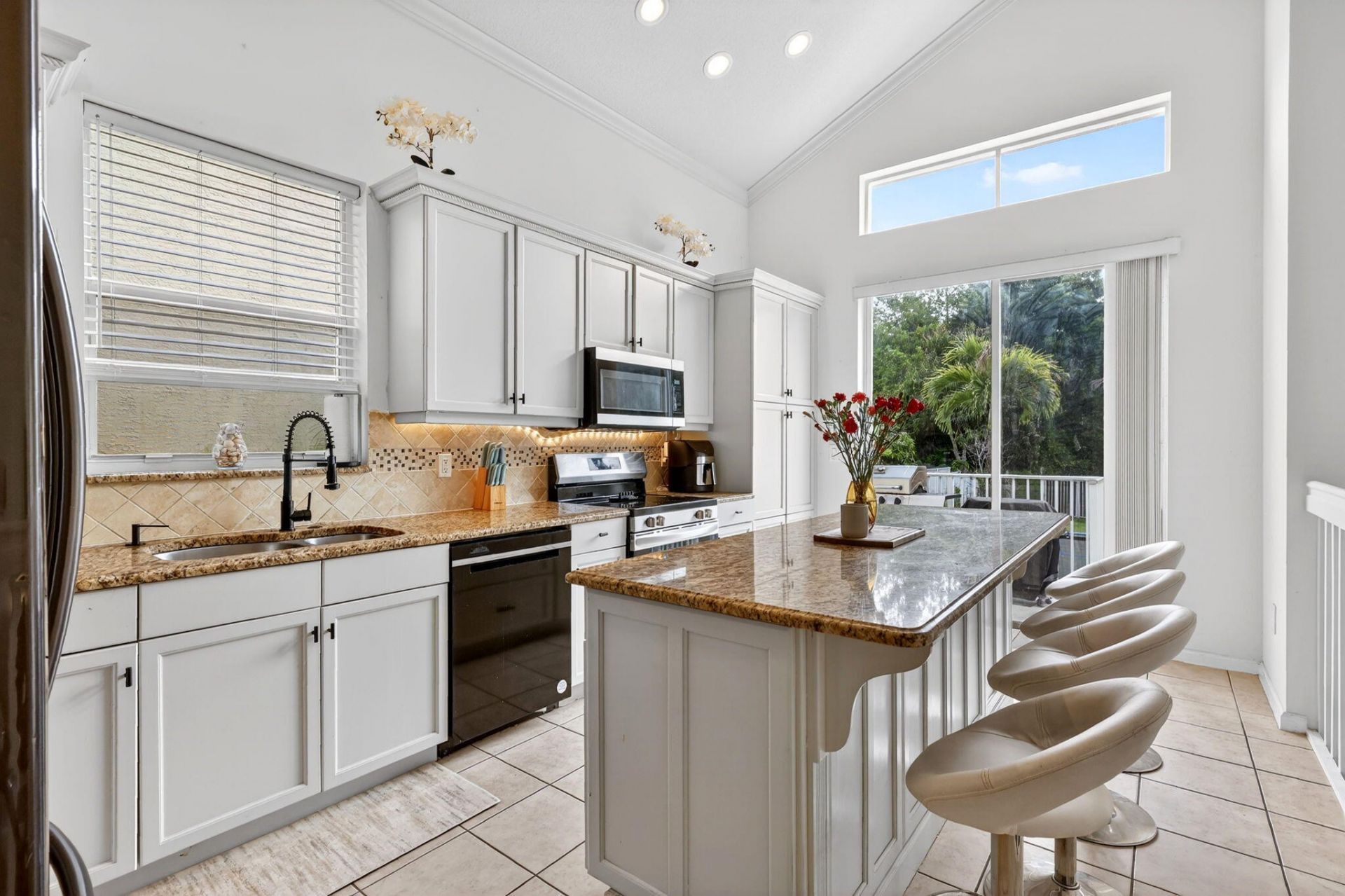 1572 Briar Oak Drive, Royal Palm Beach, FL 33411 Photo