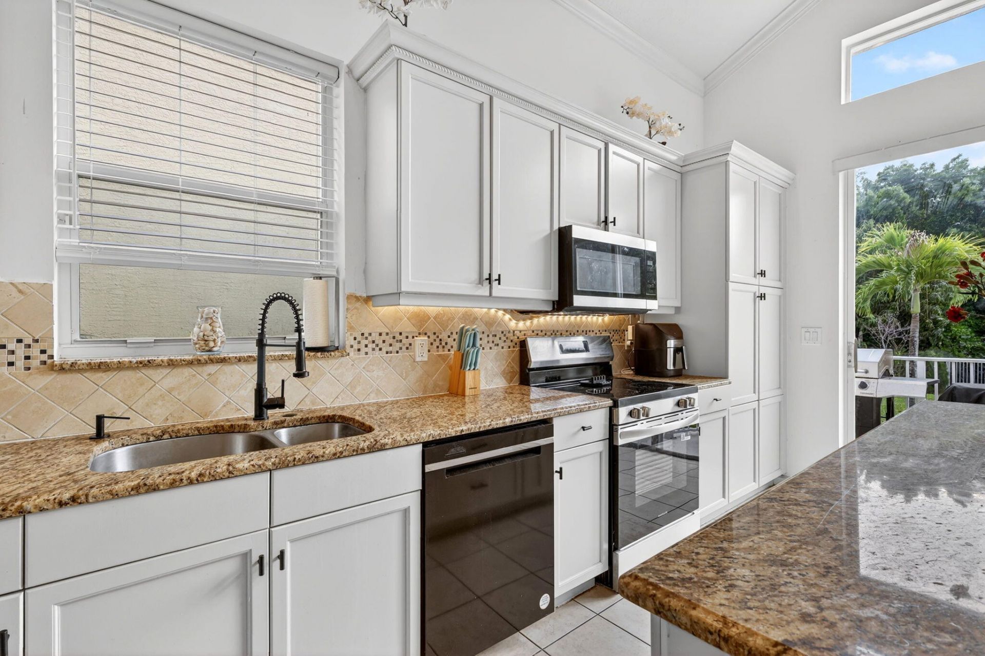 1572 Briar Oak Drive, Royal Palm Beach, FL 33411 Photo