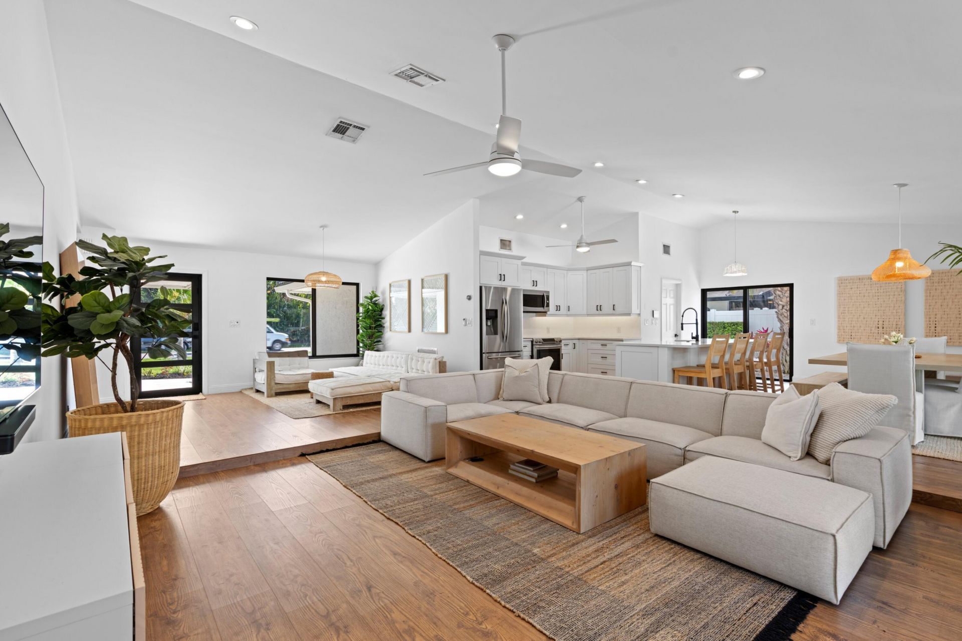 391 S Country Club Boulevard, Boca Raton, FL 33487 Photo