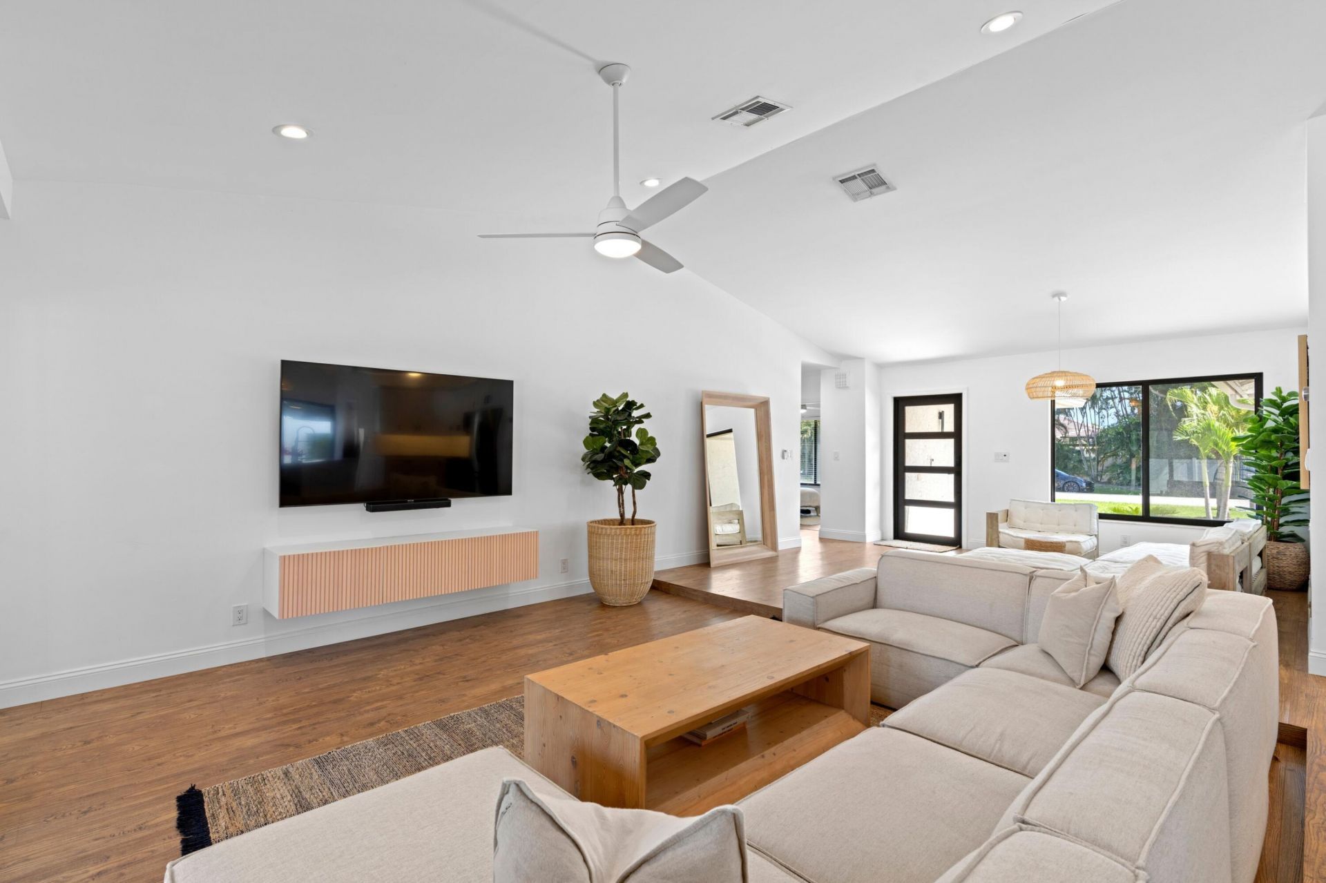 391 S Country Club Boulevard, Boca Raton, FL 33487 Photo