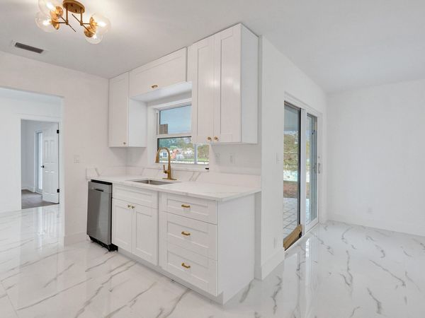 6606 NW 95th Avenue, Tamarac, FL 33321