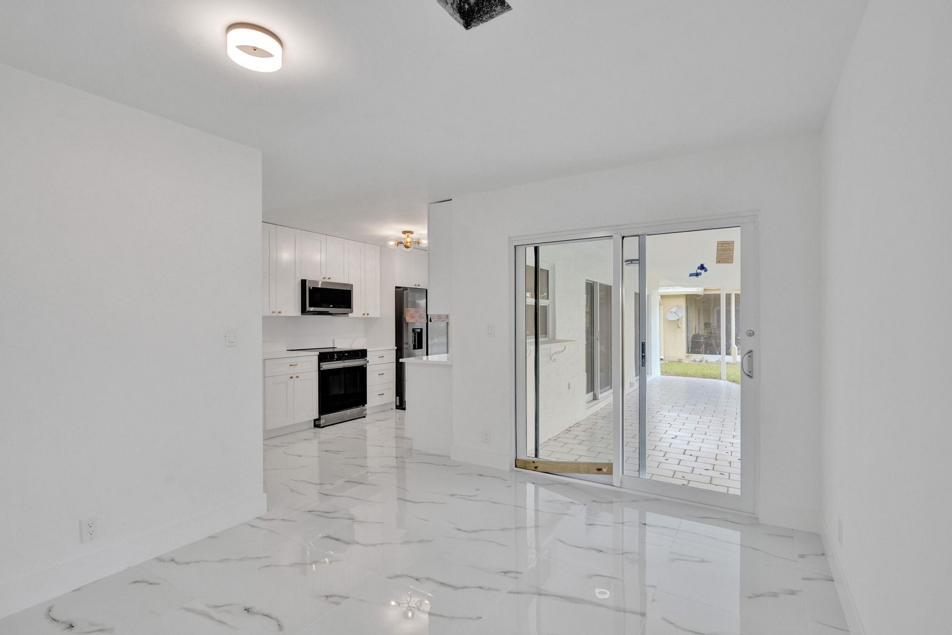 6606 NW 95th Avenue, Tamarac, FL 33321 Photo