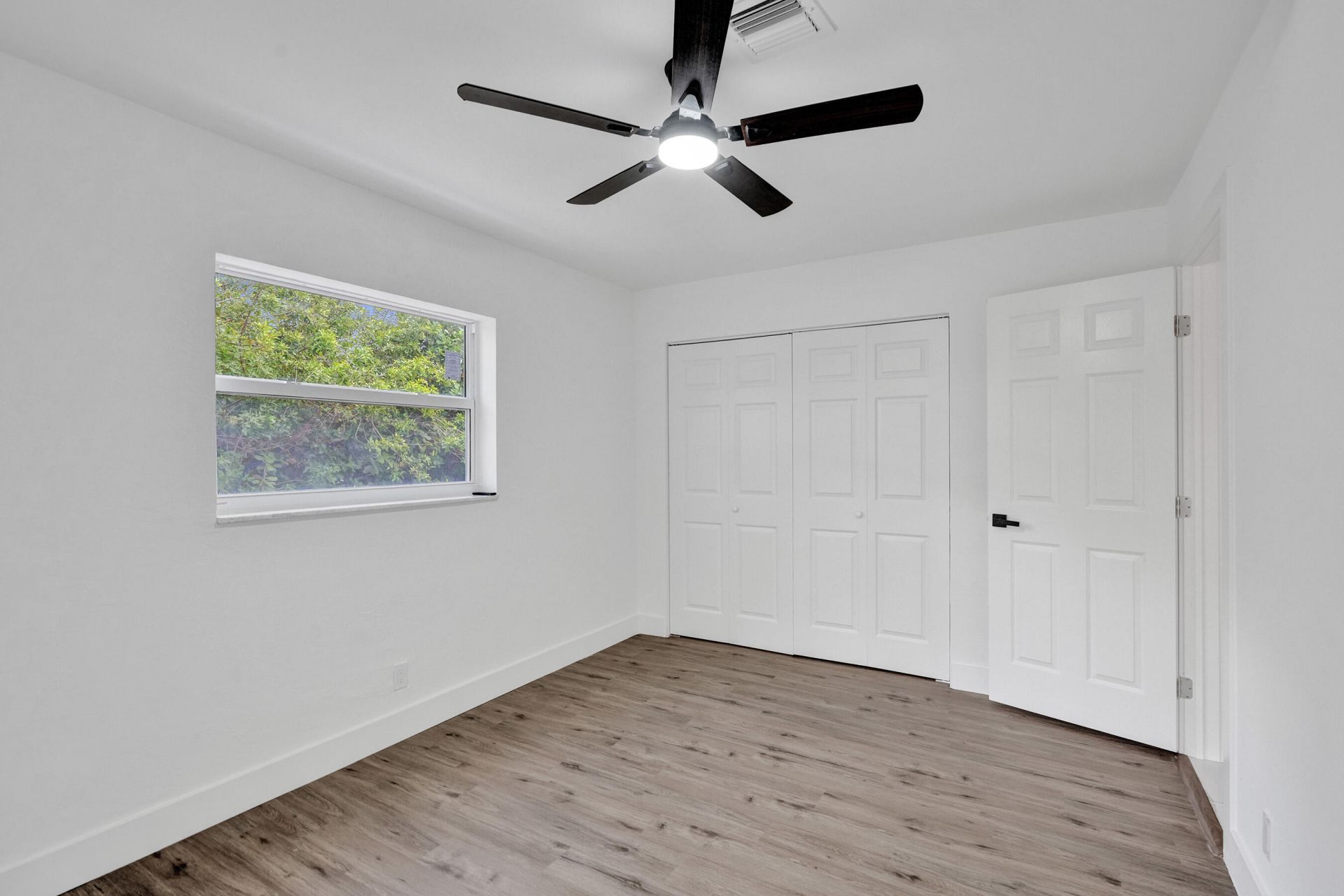 6606 NW 95th Avenue, Tamarac, FL 33321 Photo