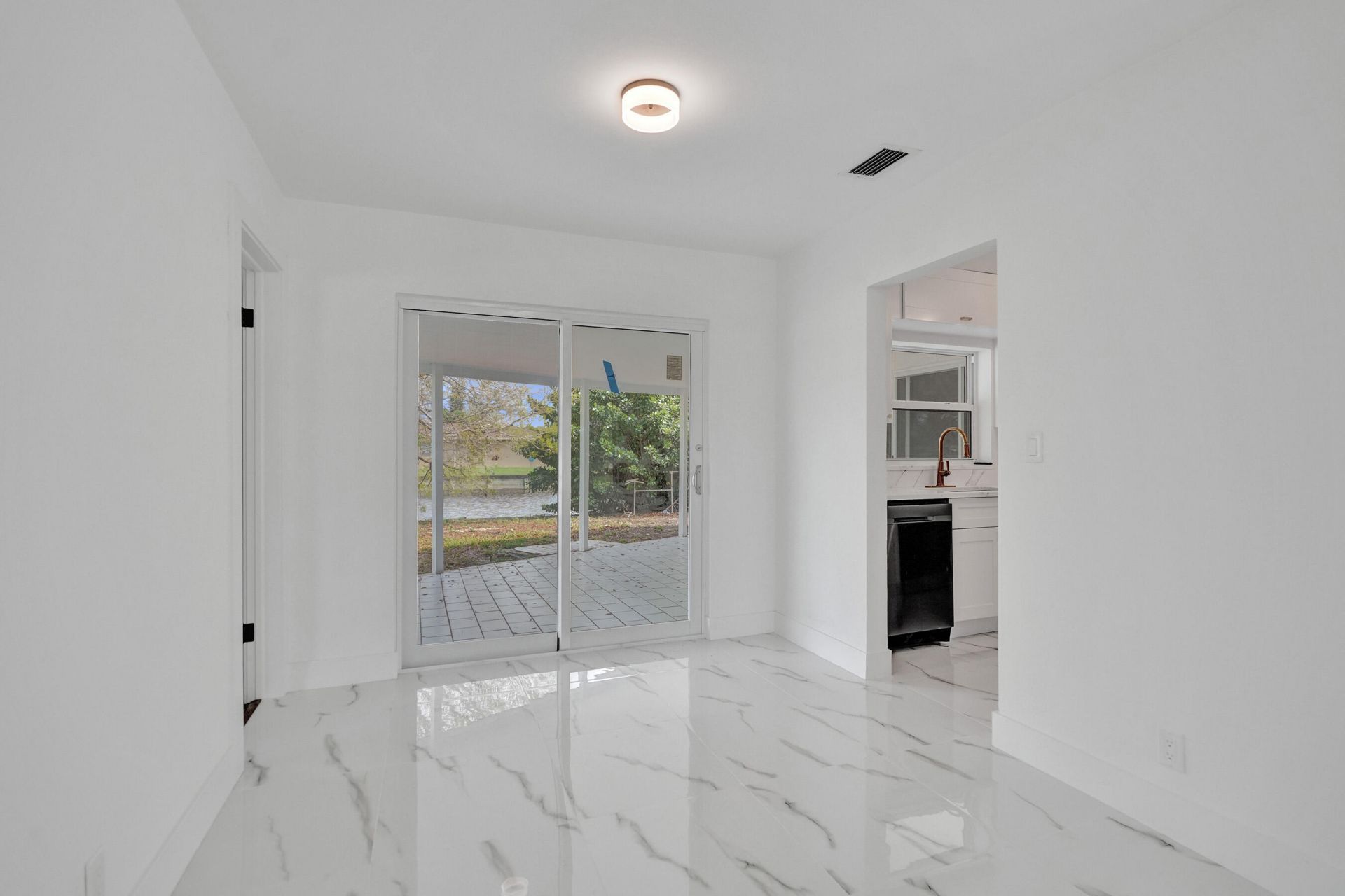 6606 NW 95th Avenue, Tamarac, FL 33321 Photo