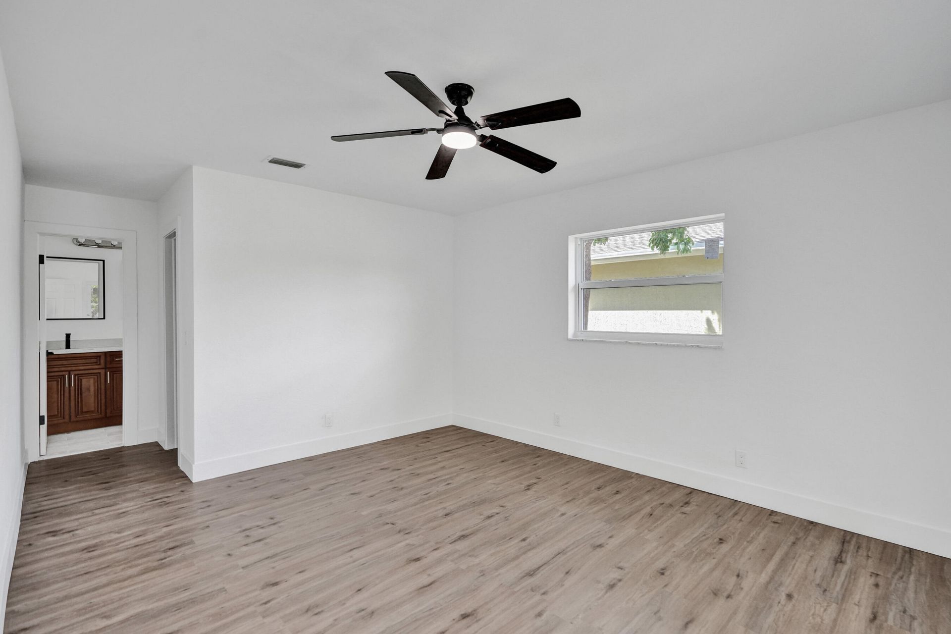 6606 NW 95th Avenue, Tamarac, FL 33321 Photo