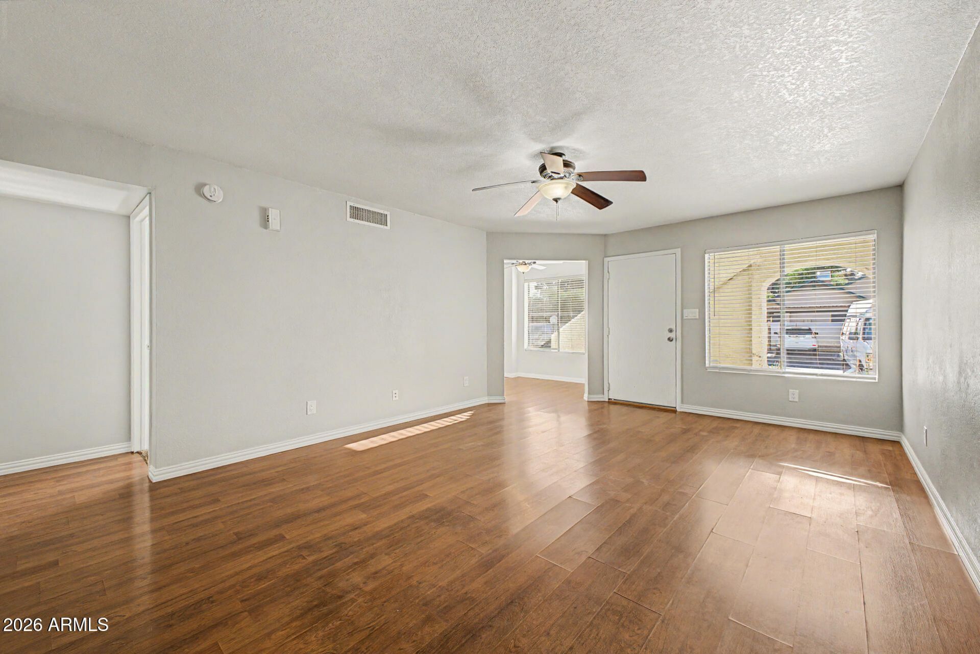 4730 W Northern Avenue, Unit 1104, Glendale, AZ 85301 Main Photo