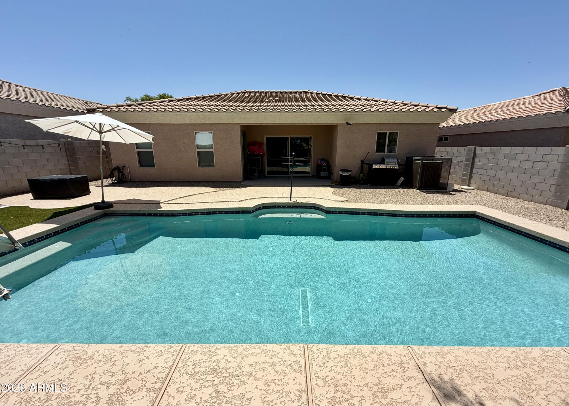508 W Latona Road, Phoenix, AZ 85041 Main Photo