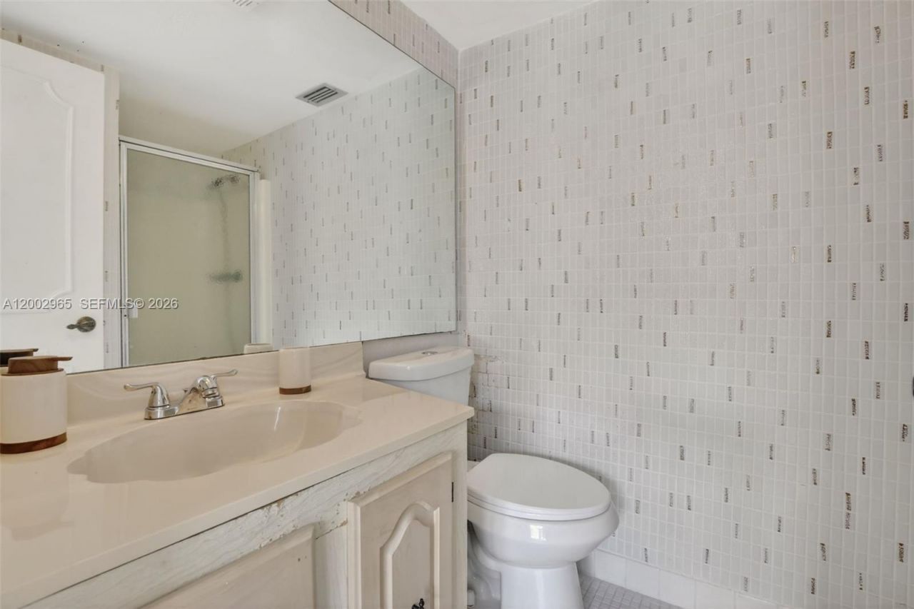 3048 E Sunrise Lakes Dr , Unit 221, Sunrise, FL 33322 Photo