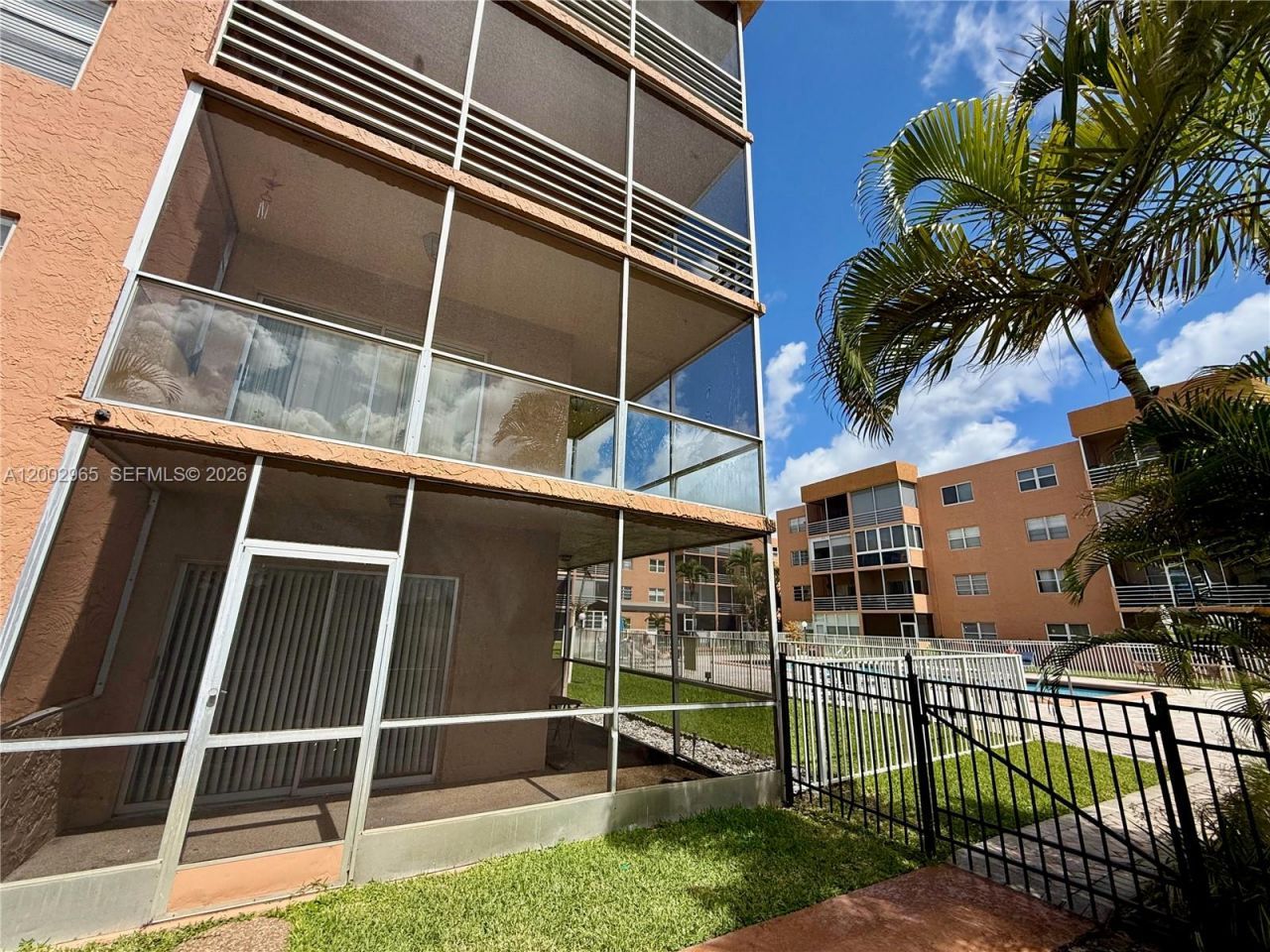 3048 E Sunrise Lakes Dr , Unit 221, Sunrise, FL 33322 Photo