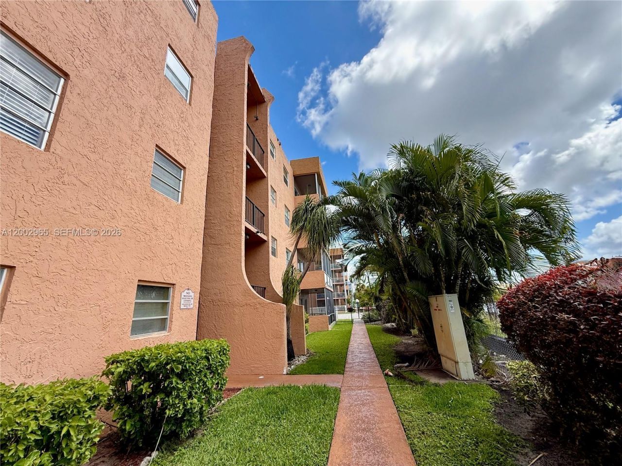 3048 E Sunrise Lakes Dr , Unit 221, Sunrise, FL 33322 Photo