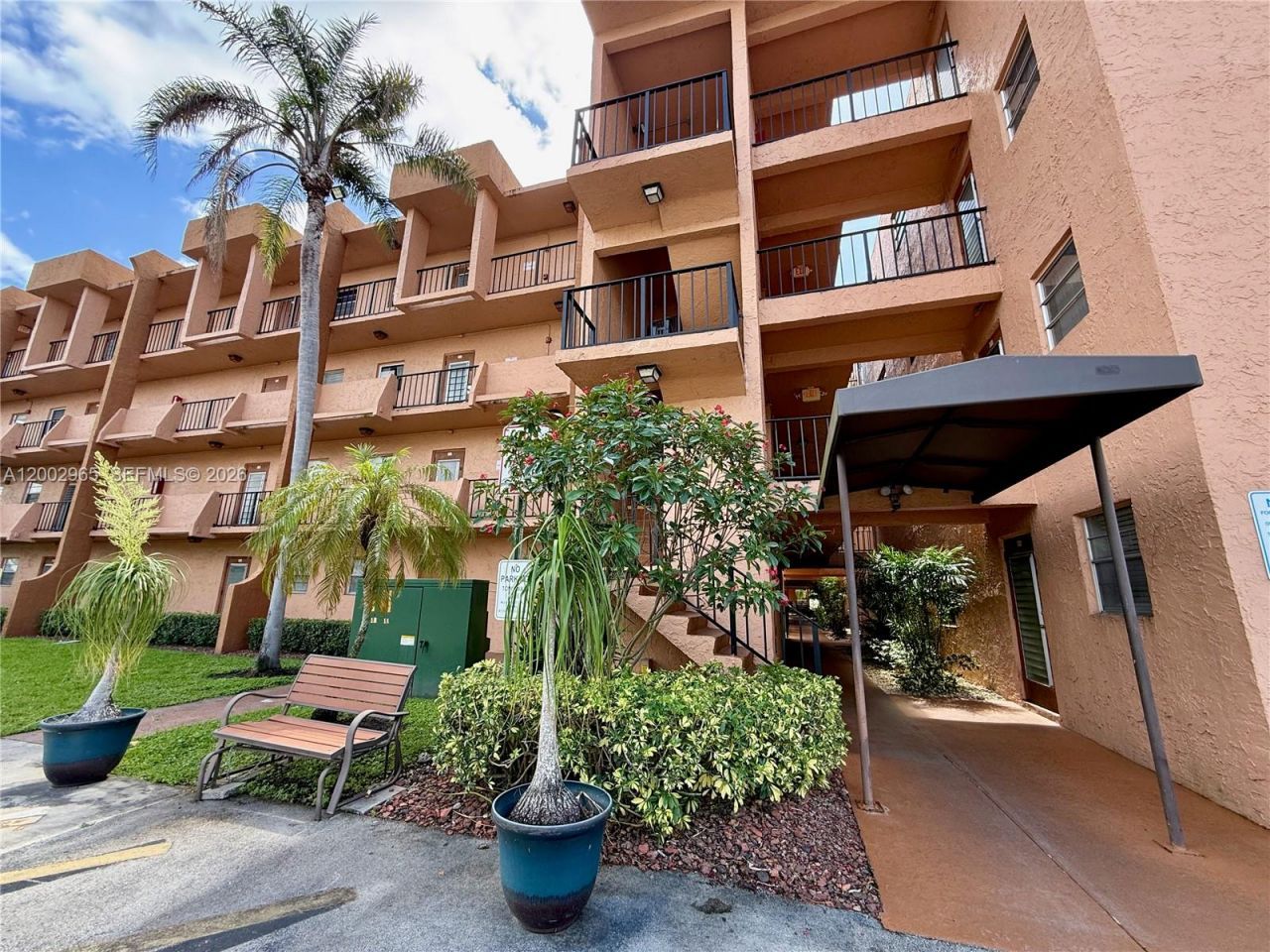 3048 E Sunrise Lakes Dr , Unit 221, Sunrise, FL 33322 Photo