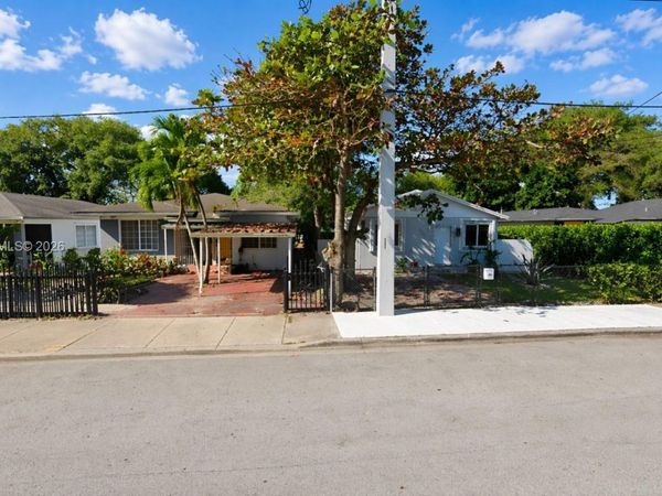 5250 NW 24th Ave , Miami, FL 33142