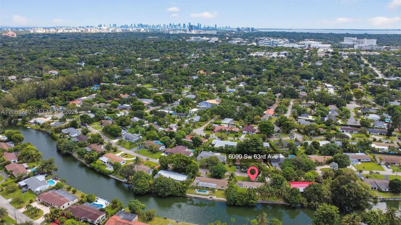 6090 SW 63rd Ave, South Miami, FL 33143 Photo