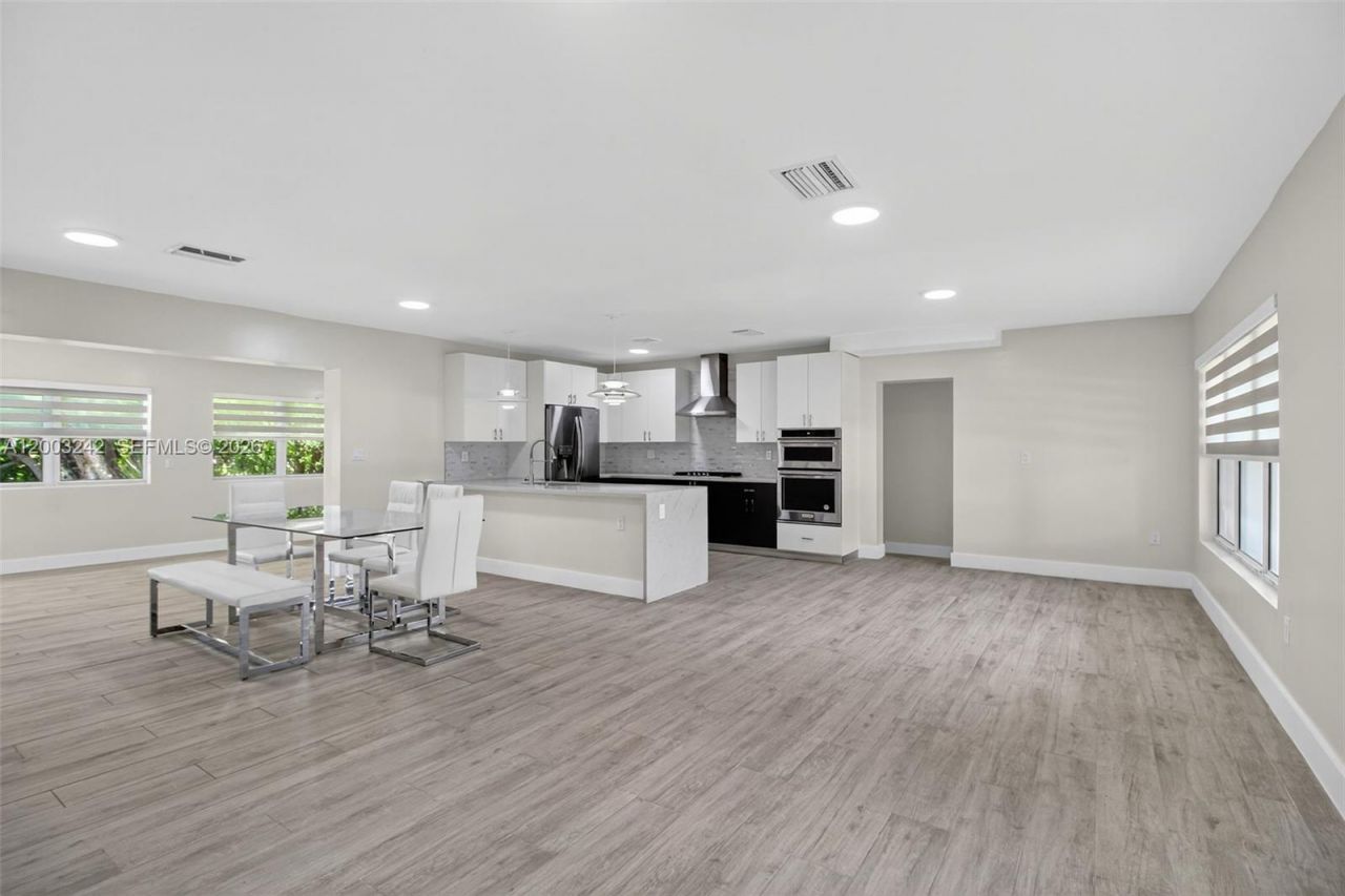 6090 SW 63rd Ave, South Miami, FL 33143 Photo