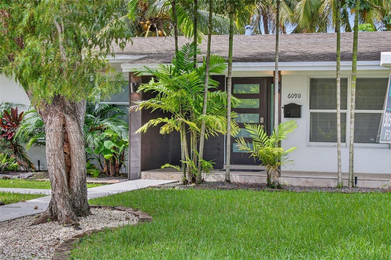 6090 SW 63rd Ave, South Miami, FL 33143 Photo