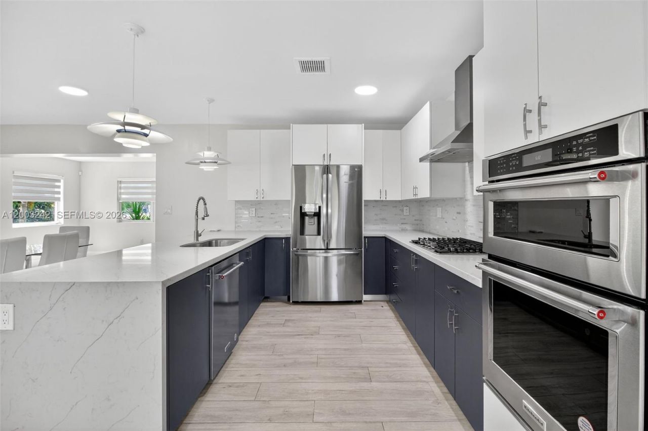 6090 SW 63rd Ave, South Miami, FL 33143 Photo