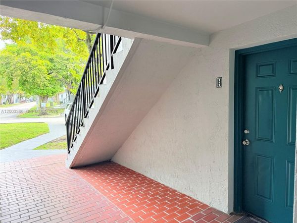 7200 NW 179th St , Unit 111, Hialeah, FL 33015