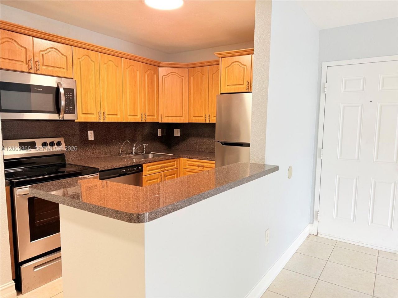7200 NW 179th St , Unit 111, Hialeah, FL 33015 Photo