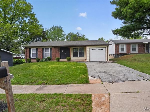 6349 Honey Bee Court , Florissant, MO 63033