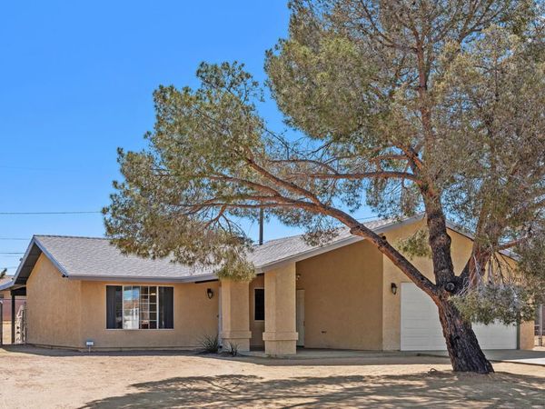 7113 La Habra Avenue, Yucca Valley, CA 92284