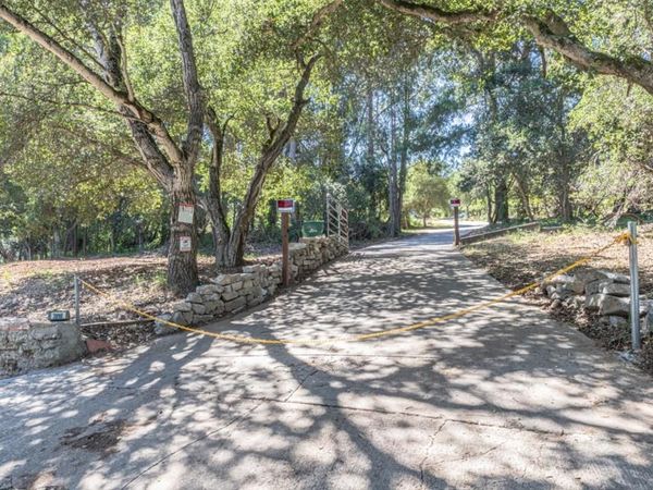 7010 Valle Pacifico Road, Salinas, CA 93907