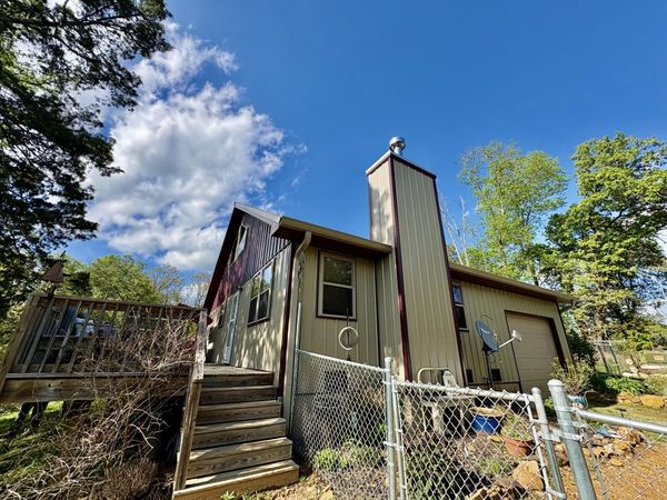 805 E Dade 52 , Dadeville, MO 65635