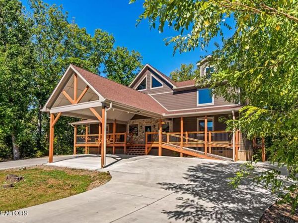2612 Cloud View Drive, Sevierville, TN 37862