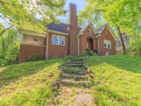 330 Tunnel Boulevard, Chattanooga, TN 37411