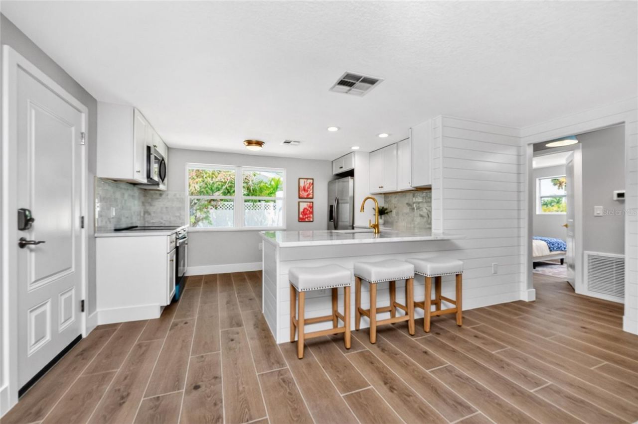 1175 Little Court, Englewood, FL 34223 Photo