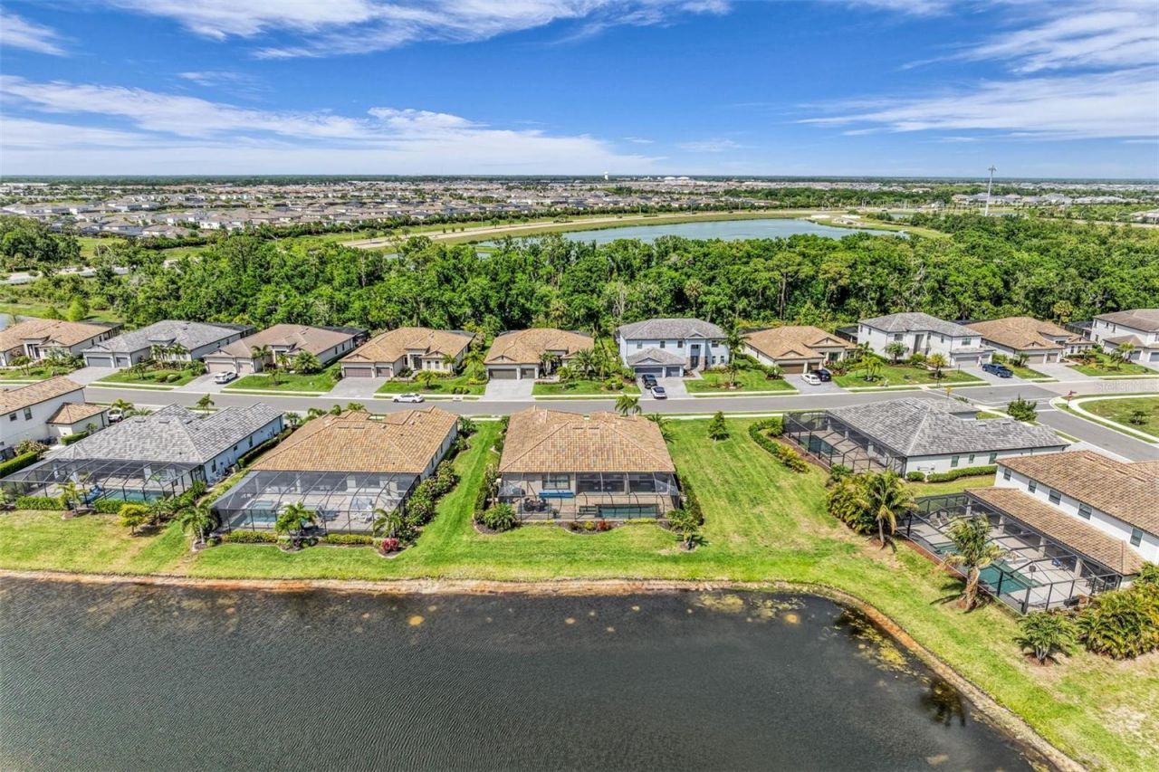 16204 Tradewind Terrace, Lakewood Ranch, FL 34211 Photo