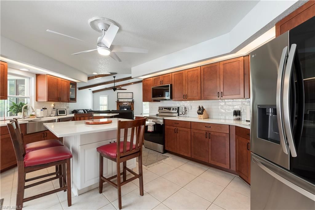 7332 Sean Ln, North Fort Myers, FL 33917 Photo