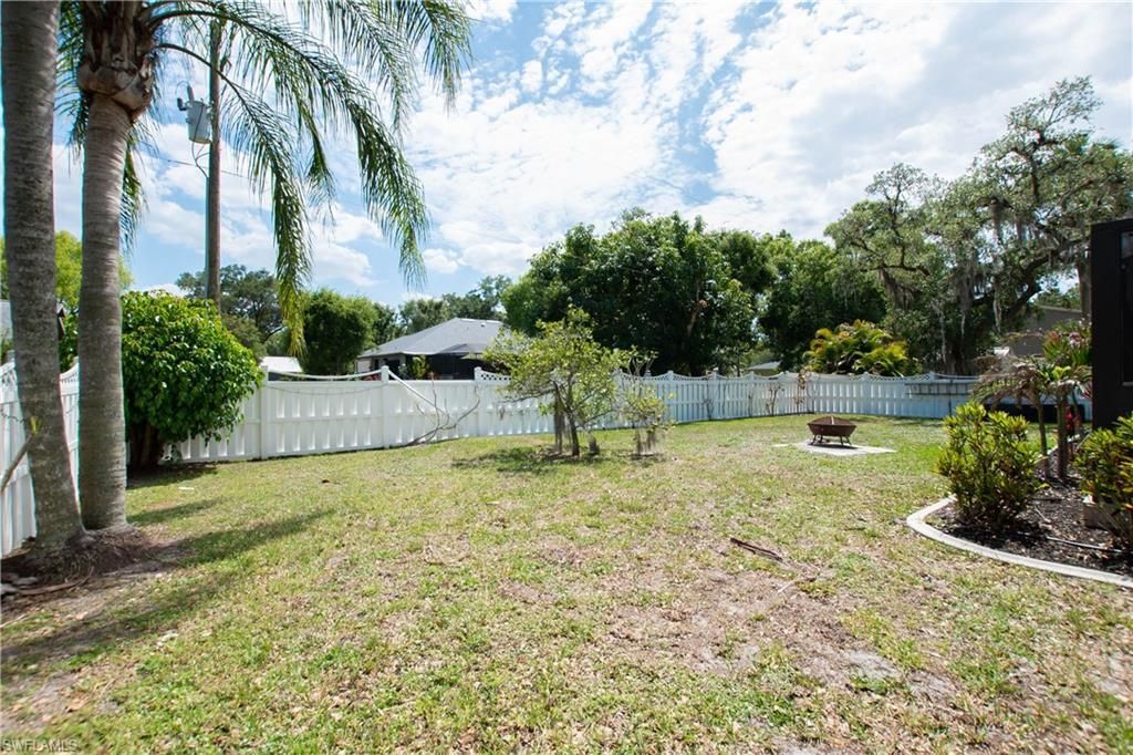 7332 Sean Ln, North Fort Myers, FL 33917 Photo