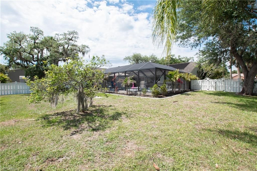 7332 Sean Ln, North Fort Myers, FL 33917 Photo