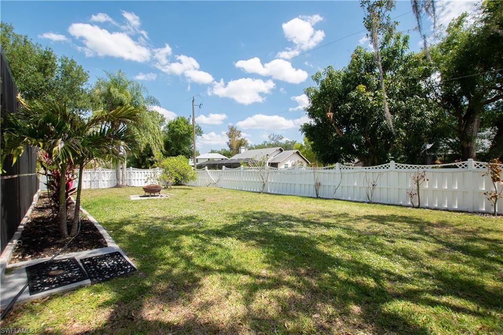 7332 Sean Ln, North Fort Myers, FL 33917 Photo