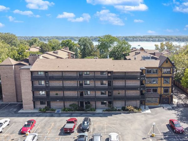 450 N Main Street , Unit S302B, Wauconda, IL 60084