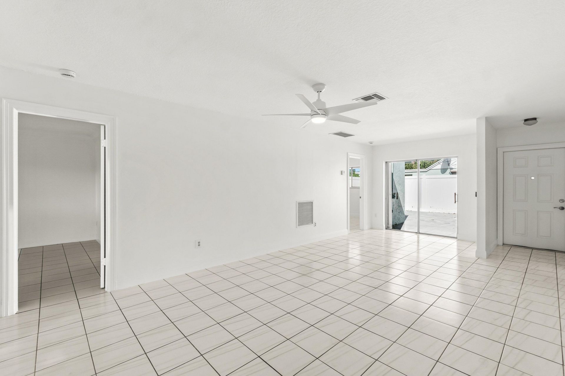9162 SW 5th Street, Unit A, Boca Raton, FL 33428 Photo
