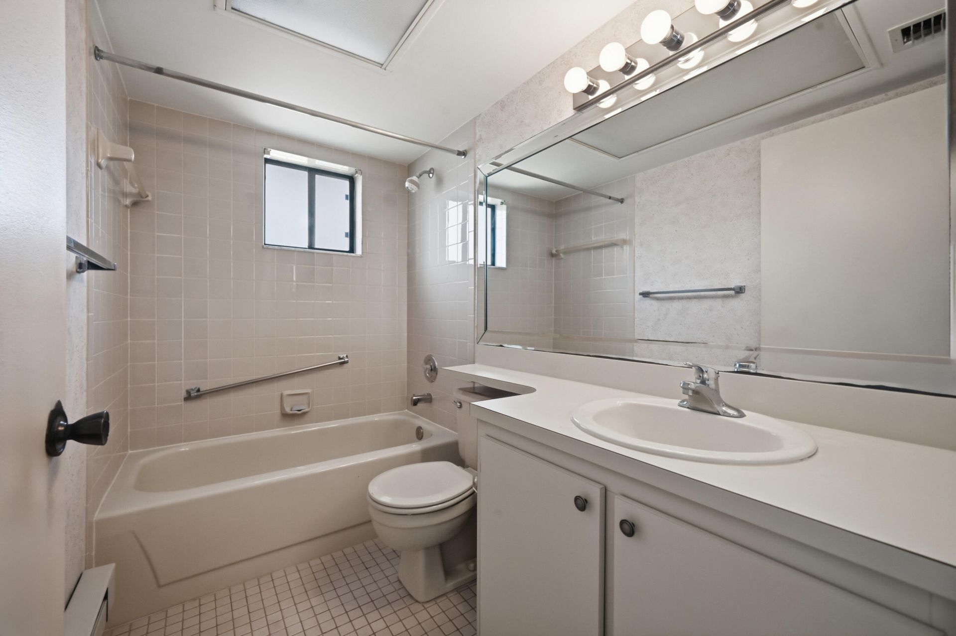 5370 Las Verdes Circle, Unit 219, Delray Beach, FL 33484 Photo