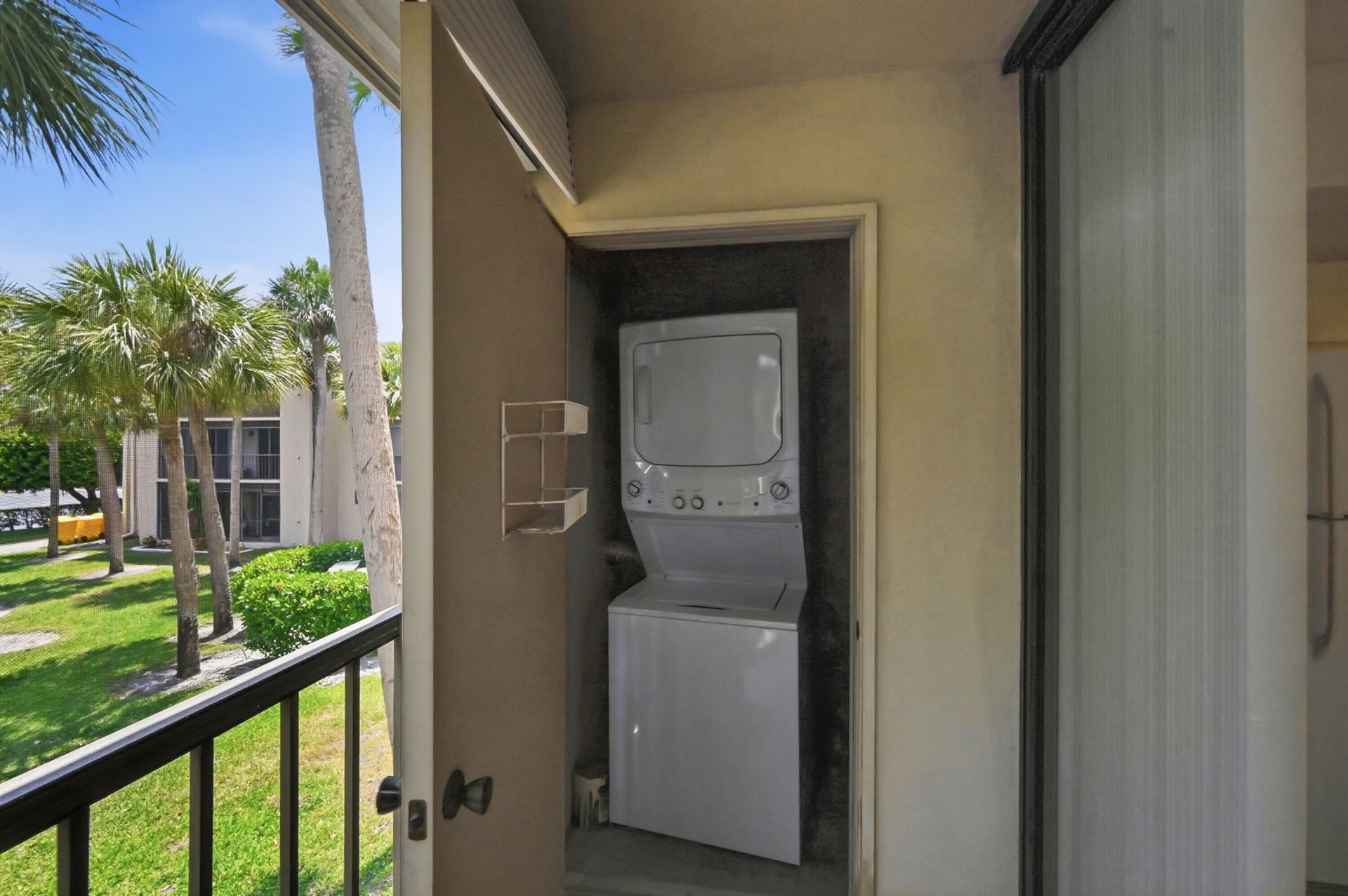 5370 Las Verdes Circle, Unit 219, Delray Beach, FL 33484 Photo