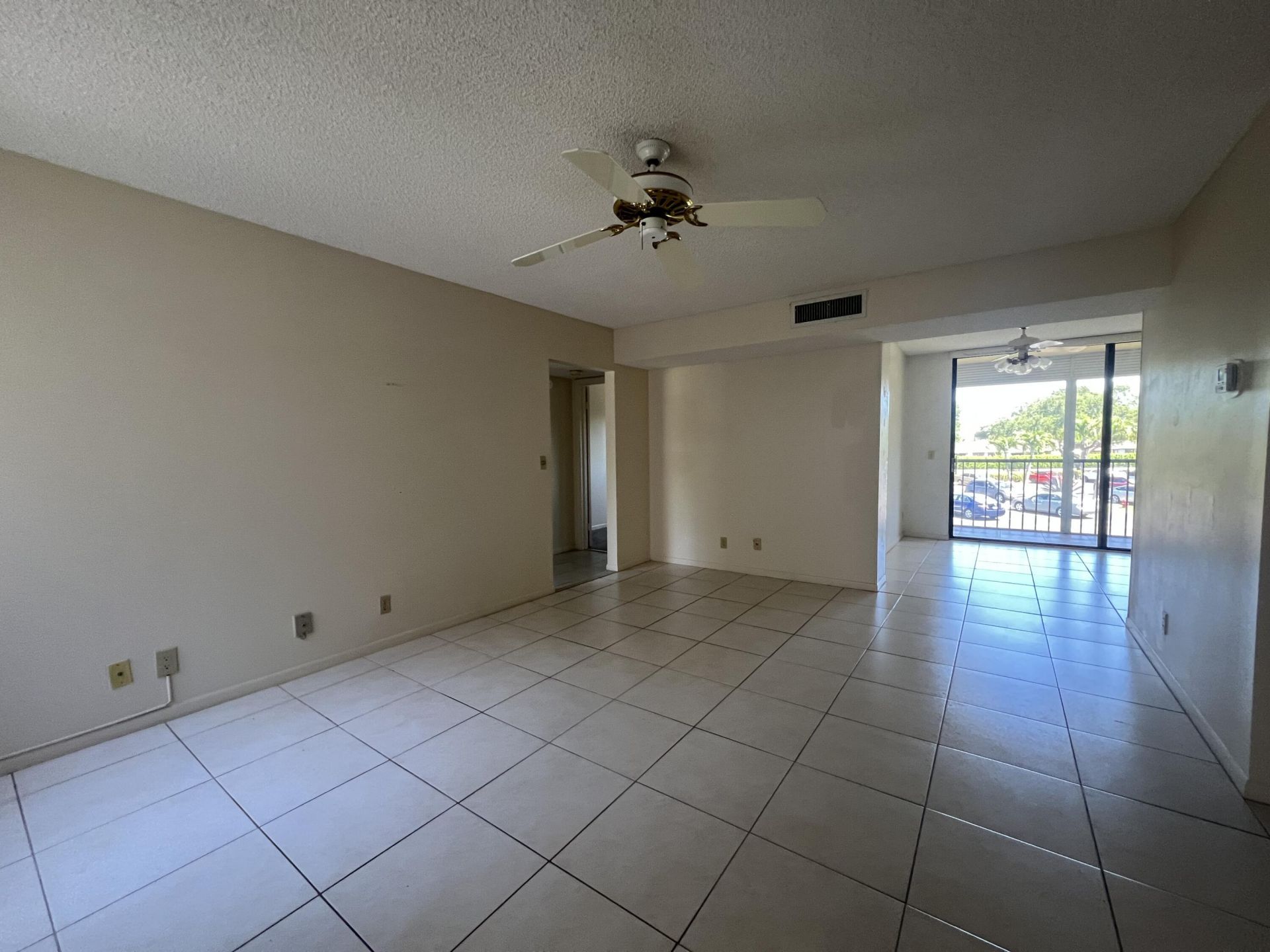 5370 Las Verdes Circle, Unit 219, Delray Beach, FL 33484 Photo