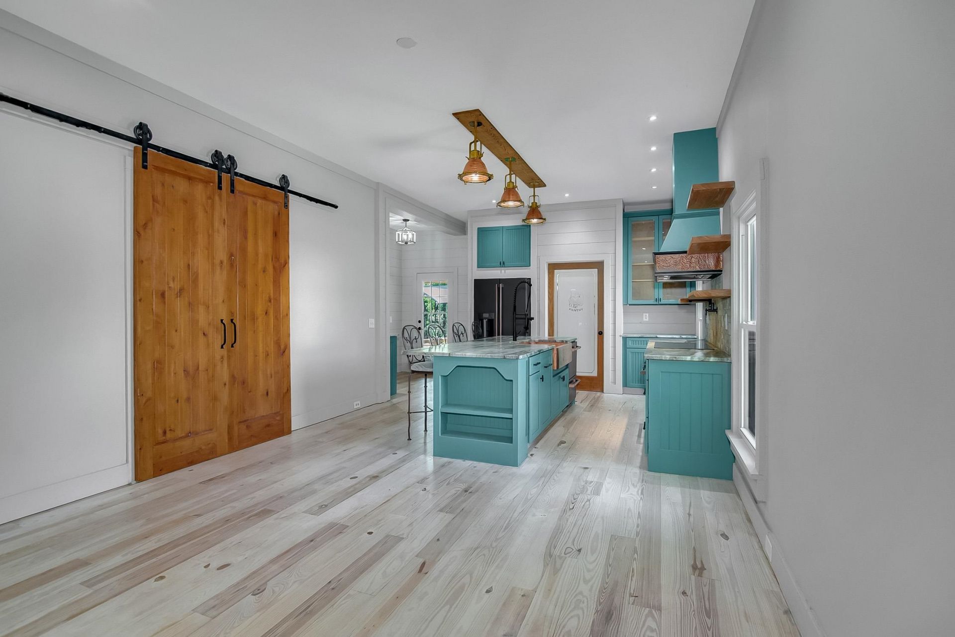 504 Deer Run Ave. Photo 10