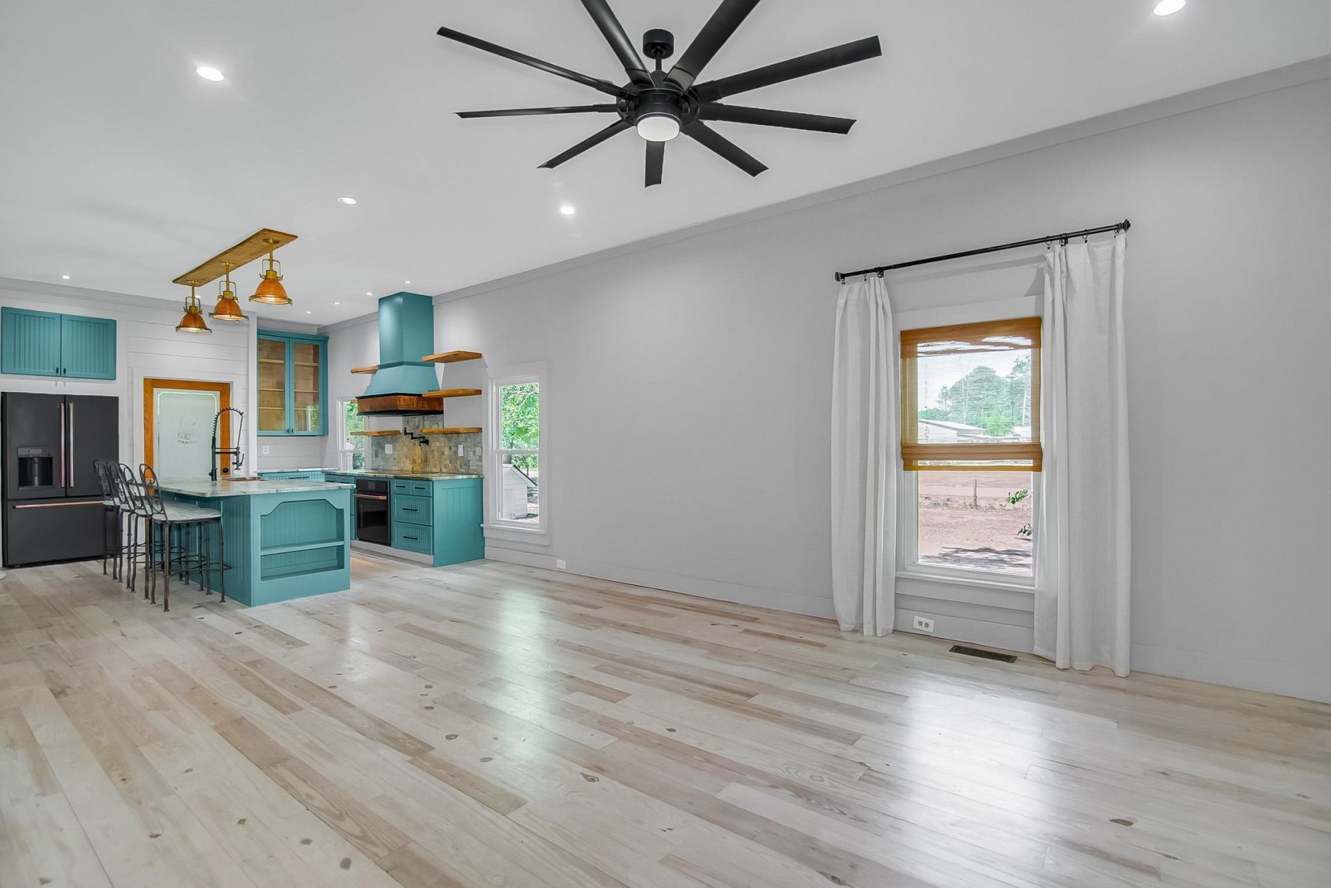 504 Deer Run Ave. Photo 8