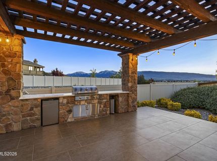 2670 Hanovarian Way, Reno, NV 89521 Photo