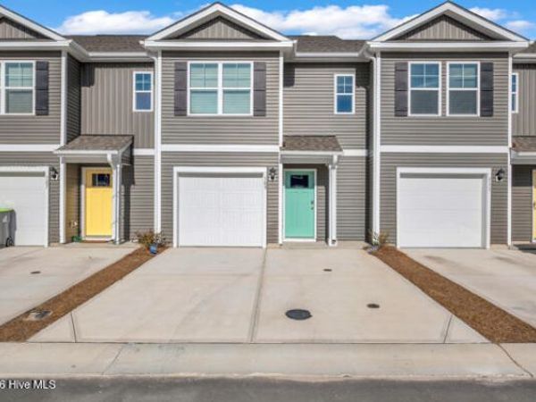 109 N Grassland Road, Surf City, NC 28445