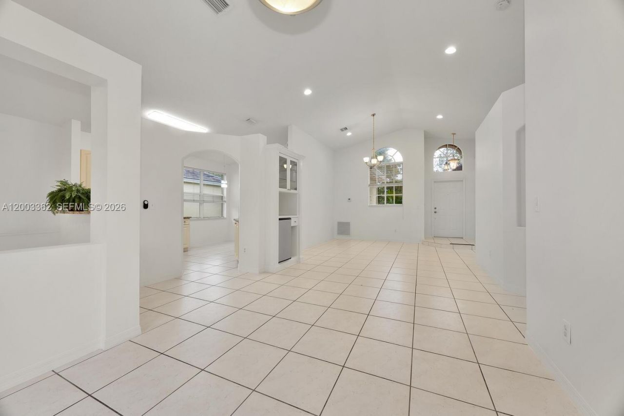 18322 SW 94th Ct, Palmetto Bay, FL 33157 Photo