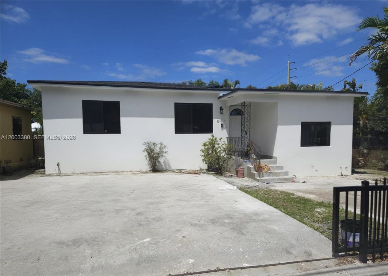 1040 NW 28th Ave, Miami, FL 33125 Photo