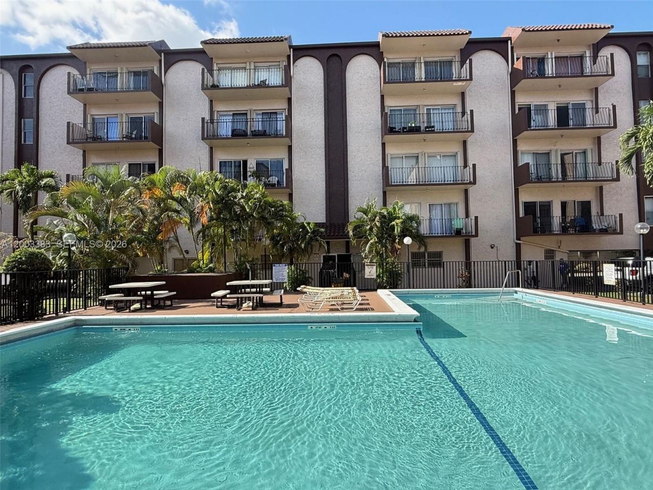 1950 W 54th St, Unit 115, Hialeah, FL 33012 Photo