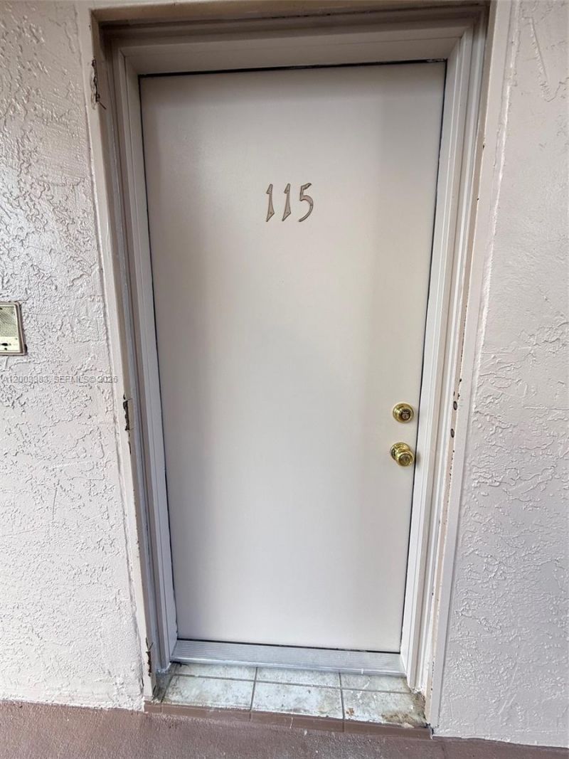 1950 W 54th St, Unit 115, Hialeah, FL 33012 Photo