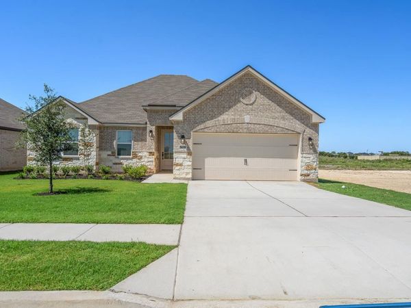 513 W Luna Blue LN , Jarrell, TX 76537