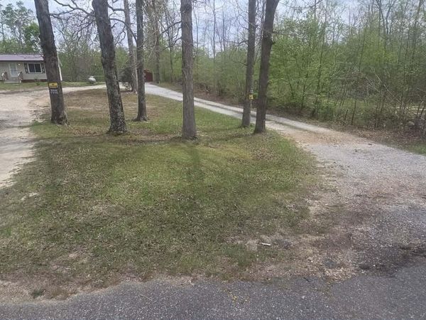 3370 Highway 192 , Holladay, TN 38341