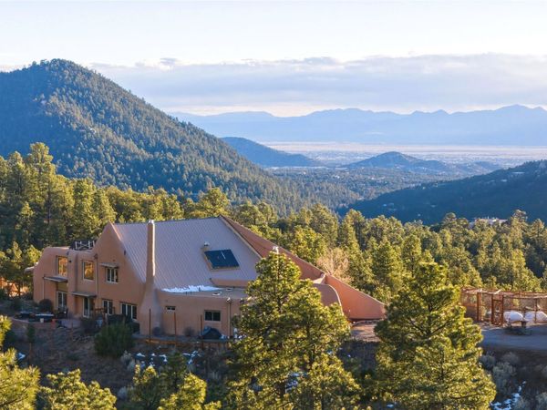 98 La Barbaria Trail , Santa Fe, NM 87505